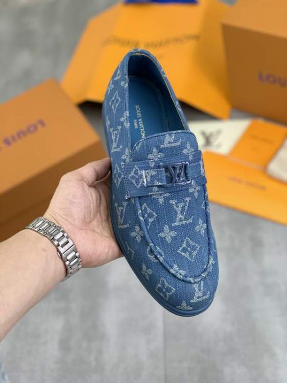 Picture of Louis Vuitton Shoes _SKULVsz38-45mnf052414300